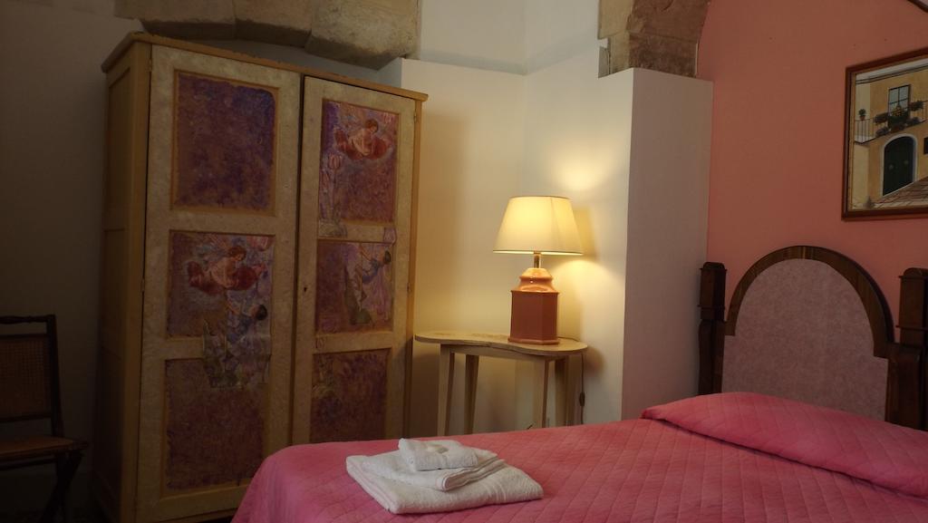 Bed and Breakfast Antica Galateo Lecce Habitación foto