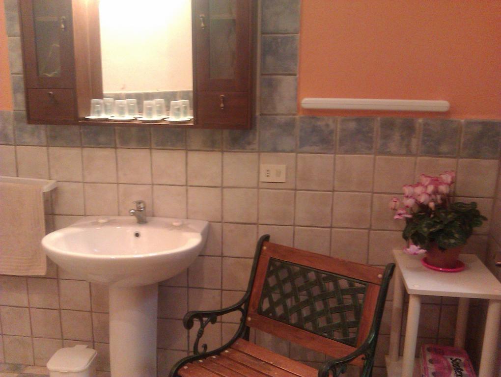 Bed and Breakfast Antica Galateo Lecce Habitación foto